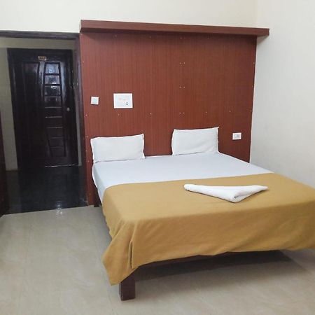 Grand Jp Inn Near 2 Km From Gundlupet Bus Stand المظهر الخارجي الصورة