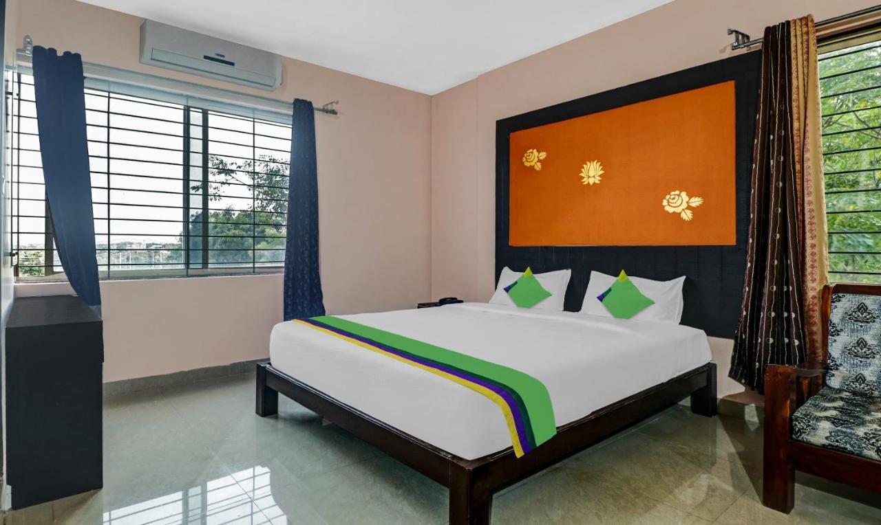 Grand Jp Inn Near 2 Km From Gundlupet Bus Stand المظهر الخارجي الصورة