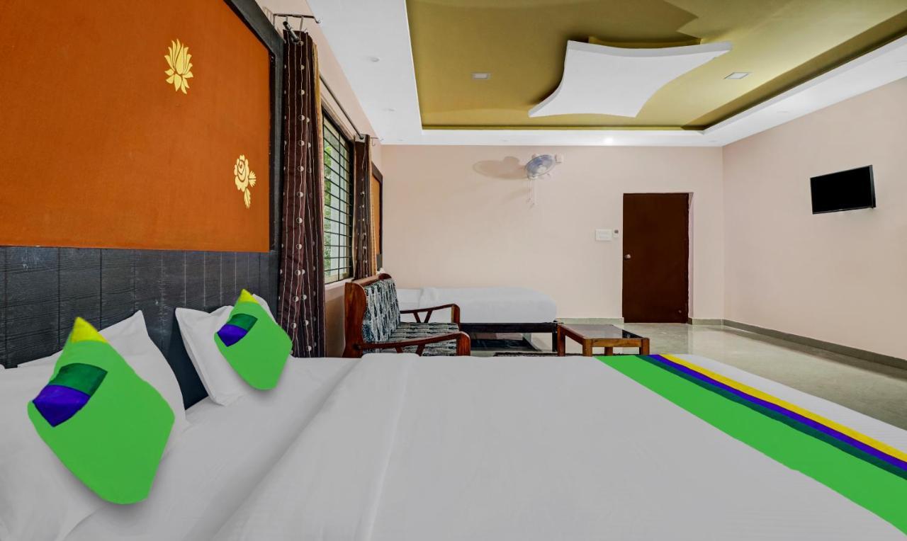 Grand Jp Inn Near 2 Km From Gundlupet Bus Stand المظهر الخارجي الصورة