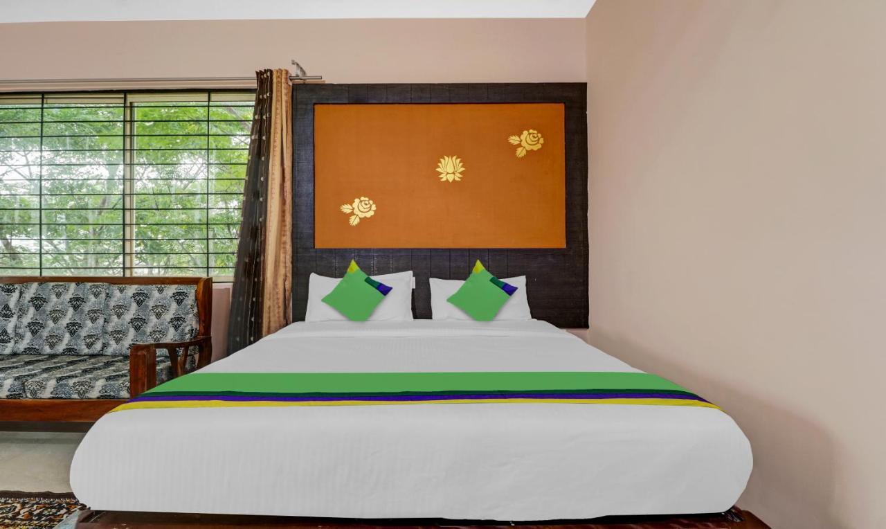Grand Jp Inn Near 2 Km From Gundlupet Bus Stand المظهر الخارجي الصورة