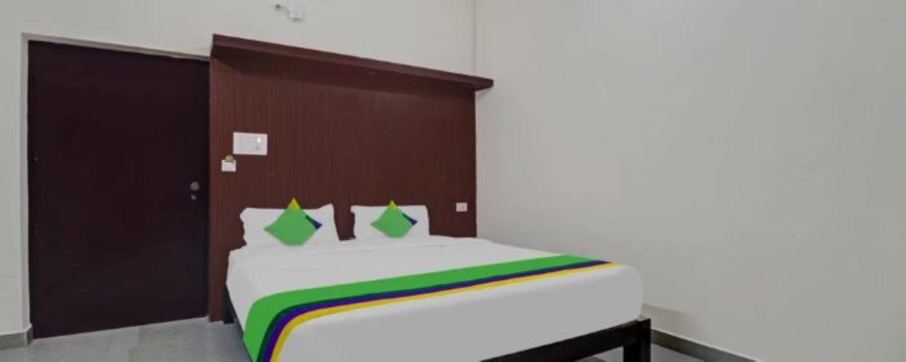 Grand Jp Inn Near 2 Km From Gundlupet Bus Stand المظهر الخارجي الصورة