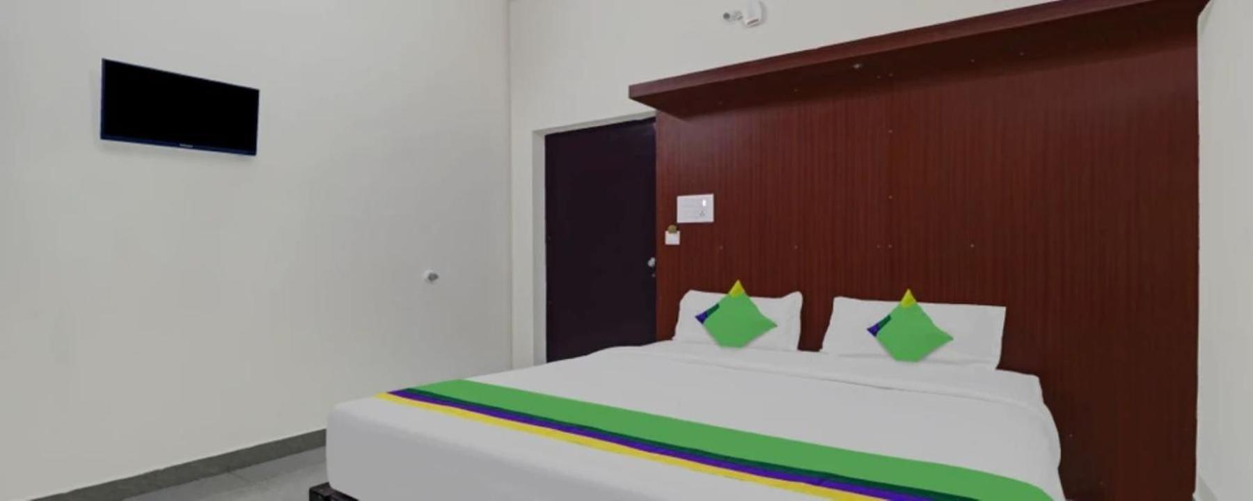 Grand Jp Inn Near 2 Km From Gundlupet Bus Stand المظهر الخارجي الصورة